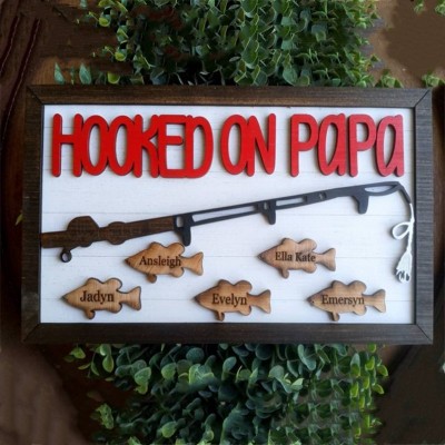 Hooked on Papa Dad Grandpa personalizado de 1 a 10 nombres grabado regalo de viaje de pesca para él